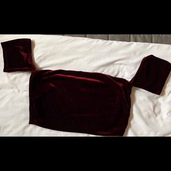 2 piece crop top and skirt - Picture 2 of 3